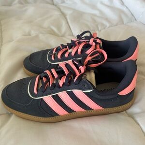 Adidas pink & navy blue shoes size 7